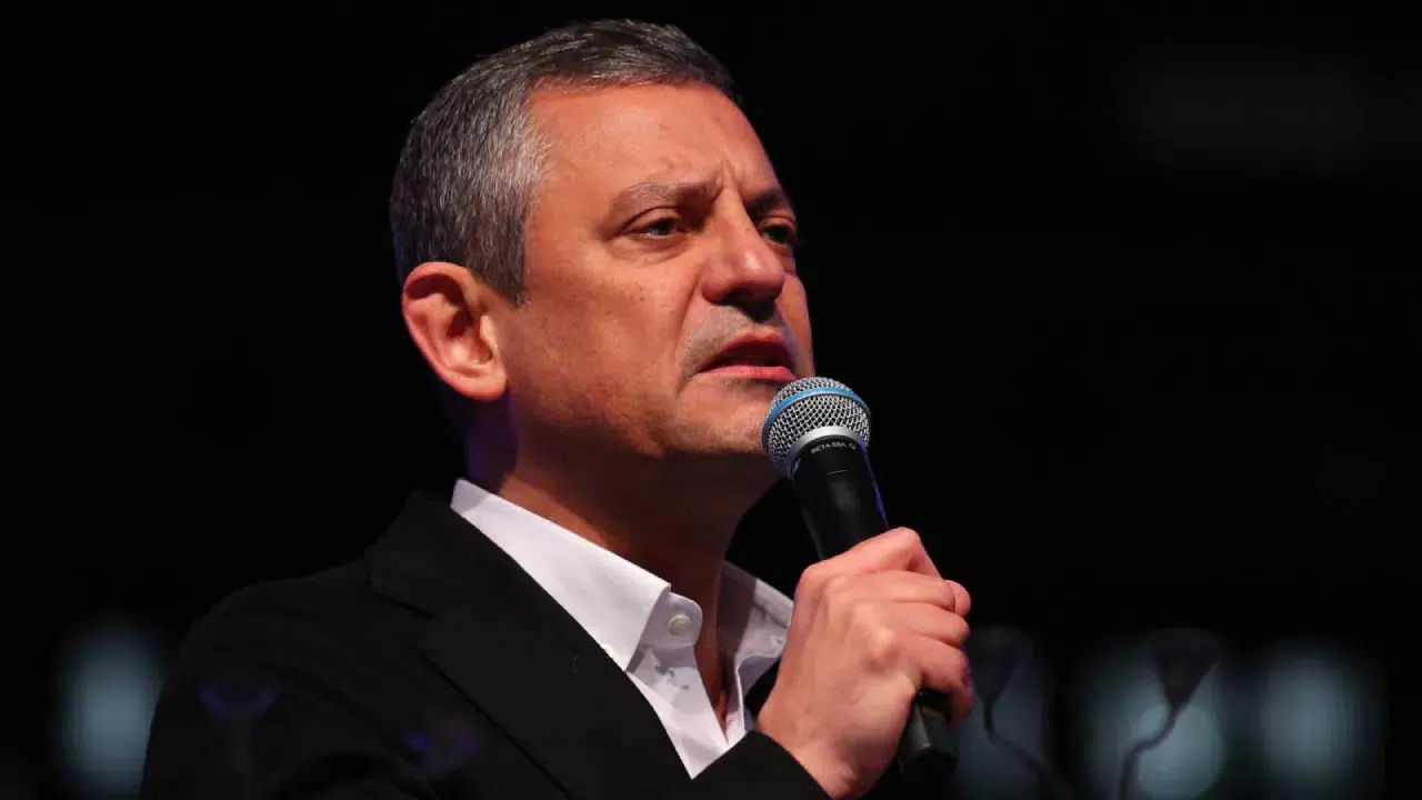 Özgür Özel’den 30 Ağustos mesajı: Zafer, ‘zafer benimdir’ diyebilenindir