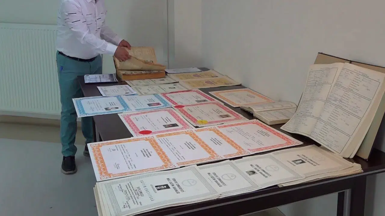 Bakan Yerlikaya açıkladı: Sahte diploma ve ehliyetlerle ilgili operasyonlarda 197 kişi yakalandı, 37 kişi tutuklandı!