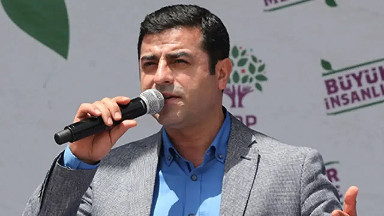DEM Parti’den Selahattin Demirtaş’a ziyaret: Barış ve umut mesajı
