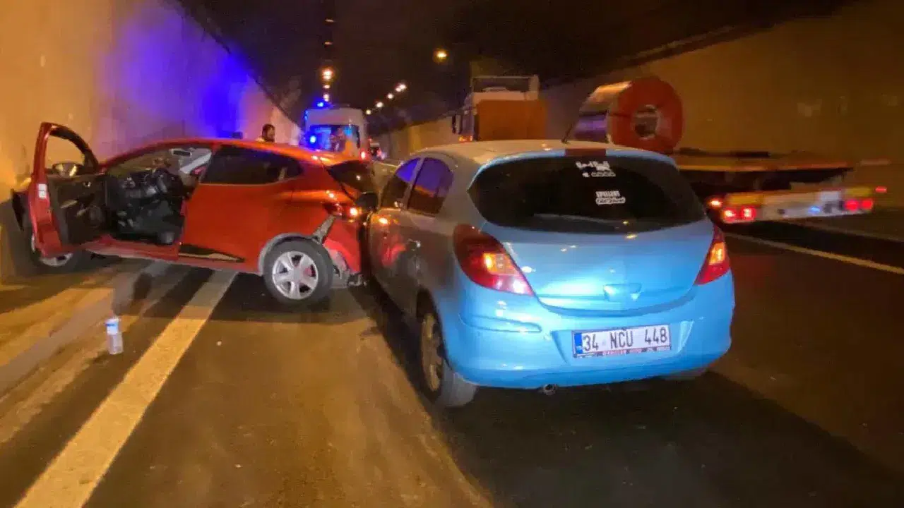 İzmit’te Gültepe Tüneli’nde zincirleme kaza: Yaralılar var