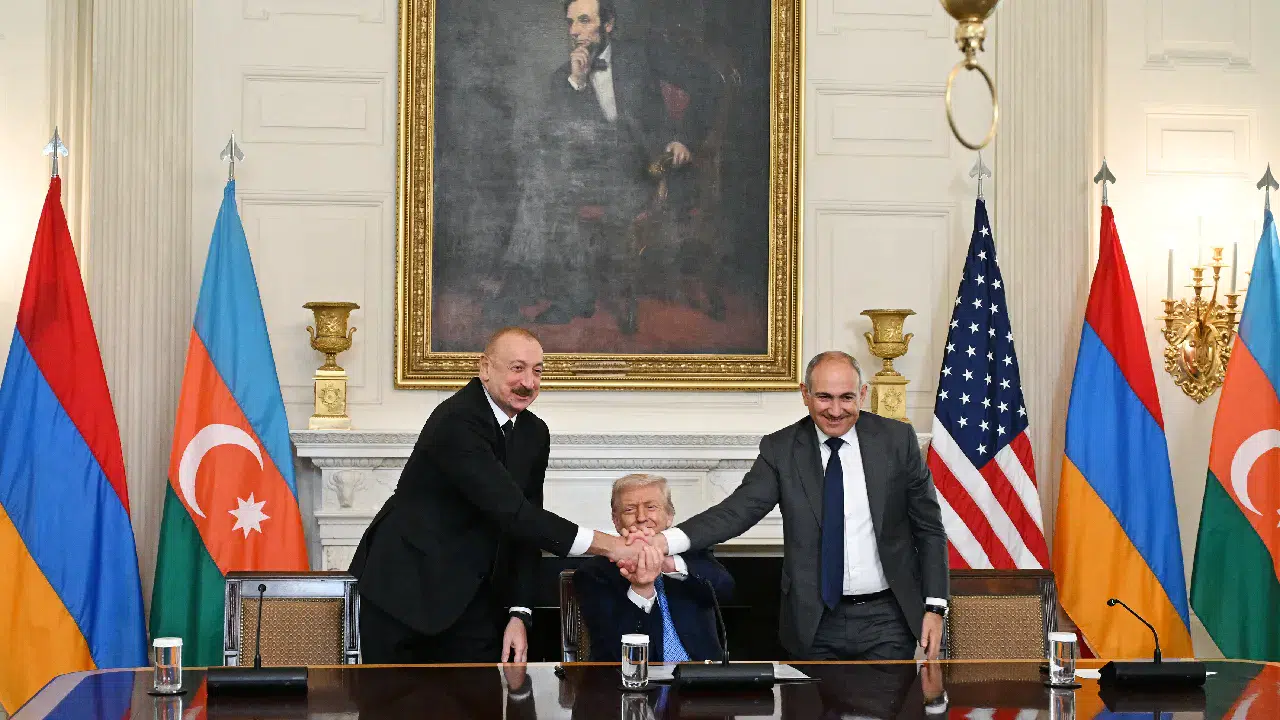 Washington’da tarihi zirve: Trump, Aliyev ve Paşinyan’ı buluşturdu