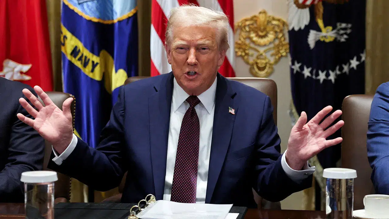 Trump'tan Zelenski'ye aşağılar nitelikte açıklama: Kendinden 15 kat büyük ülkeyle de savaşa girmezsin