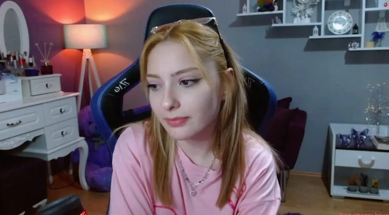 Kick yayıncısı Jrokez’in ölümünün ardından yayın kapatmayan Eldorina ölüm tehditleri aldı