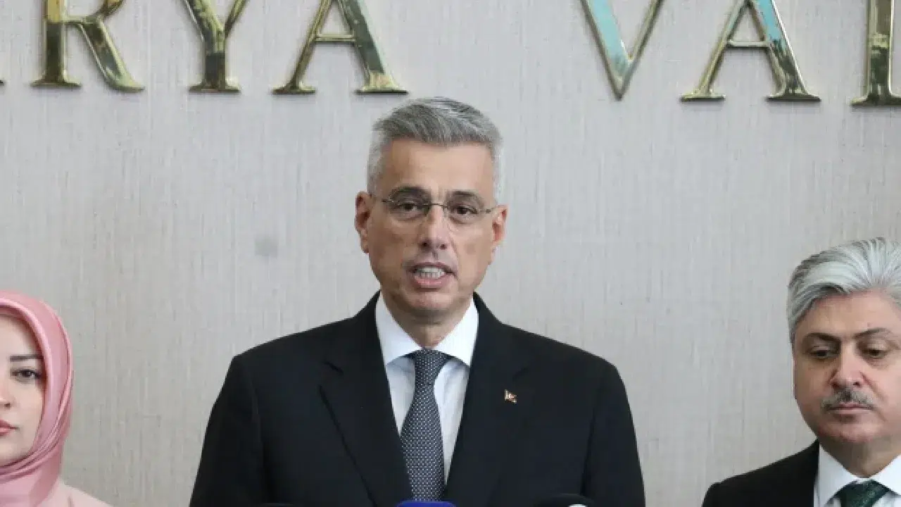 Sağlık Bakanı Memişoğlu’ndan sigara ve elektronik sigara uyarısı