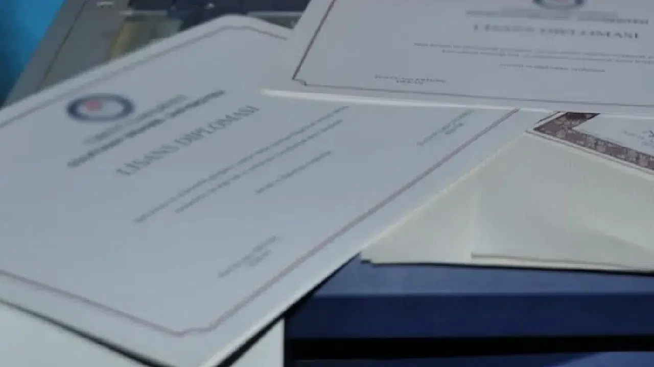 Sahte diplomalı isimler kim? Listede kimler var?