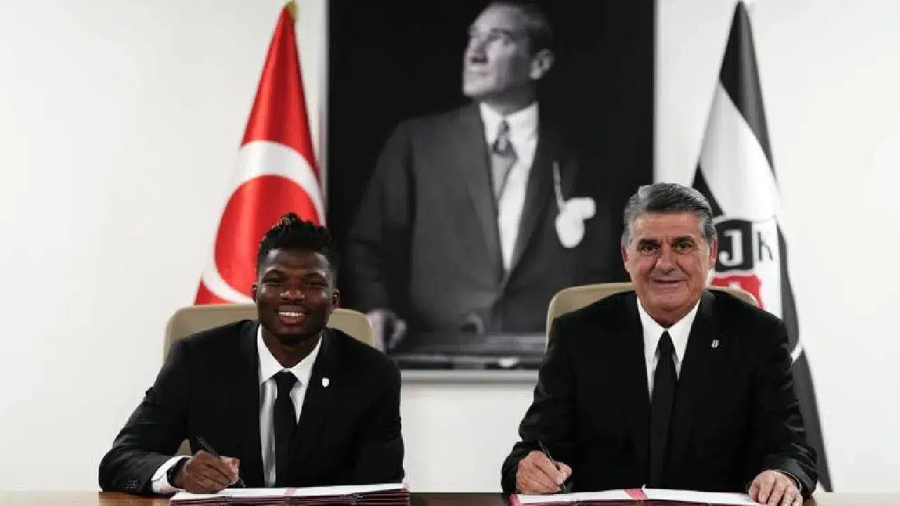 Beşiktaş’tan flaş hamle: El Bilal Toure kadroya katıldı