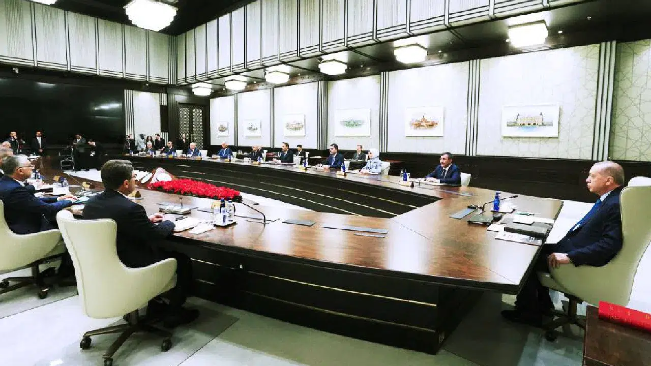 Kabine yarın Beştepe’de toplanıyor: Terörsüz Türkiye süreci, Gazze, Azerbaycan-Ermenistan barış süreci ve orman yangınları masada