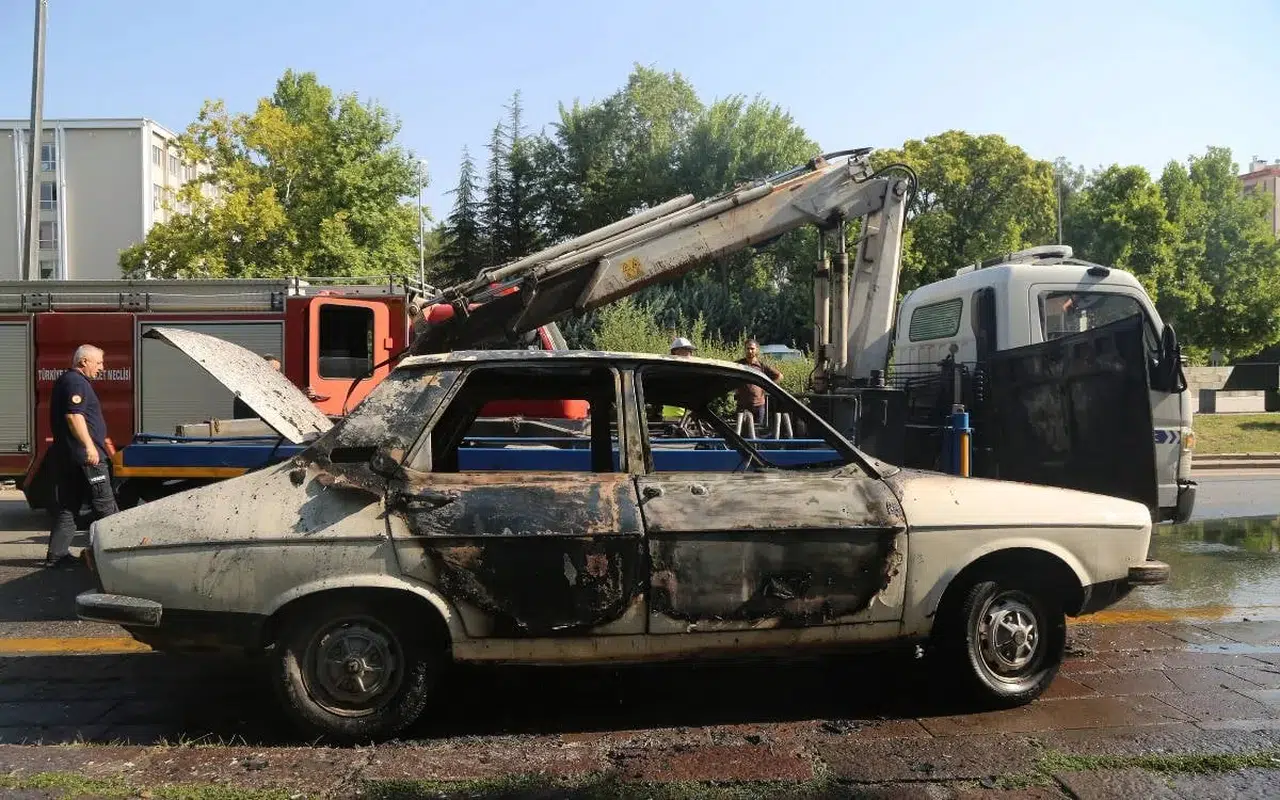 TBMM önünde beyaz Toros yakılmasıyla ilgili İçişleri Bakanlığı açıklama yaptı