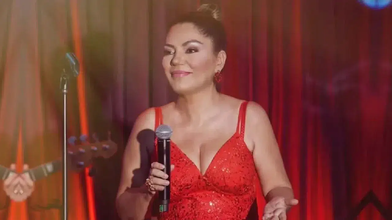 İzel’den samimi paylaşım: Selülitler gerçektir