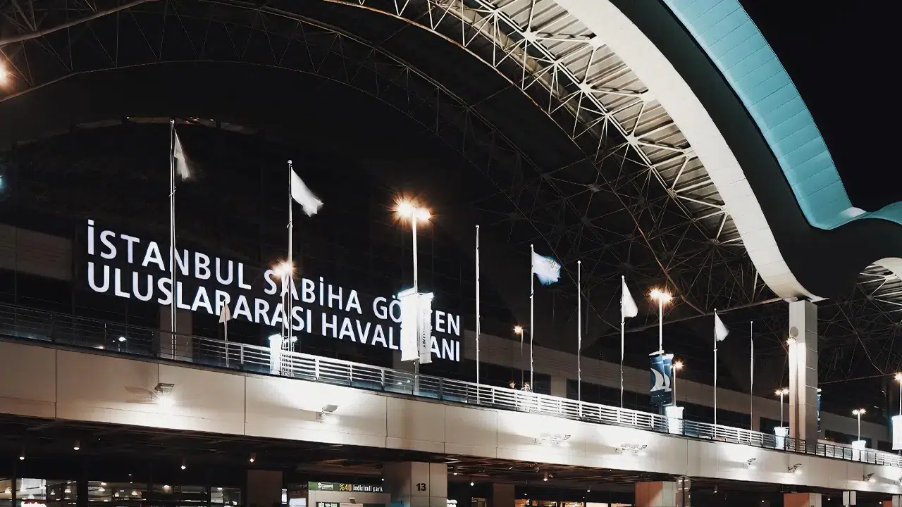 Sabiha Gökçen Havalimanı biniş kartı doğrulama sistemi ile dijital geçişe başladı