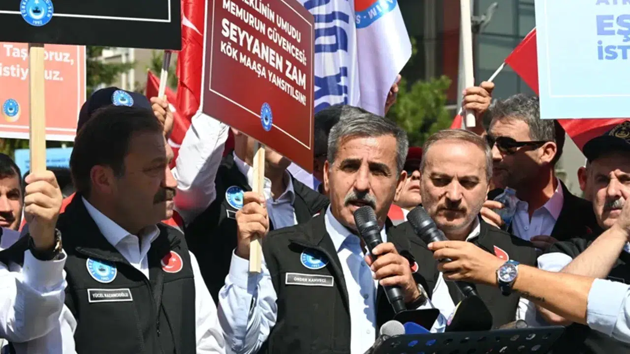 Türkiye Kamu-Sen’den toplu sözleşme eylemi: Birilerine kepçeyle verirken memura da kaşıkla vermesinler