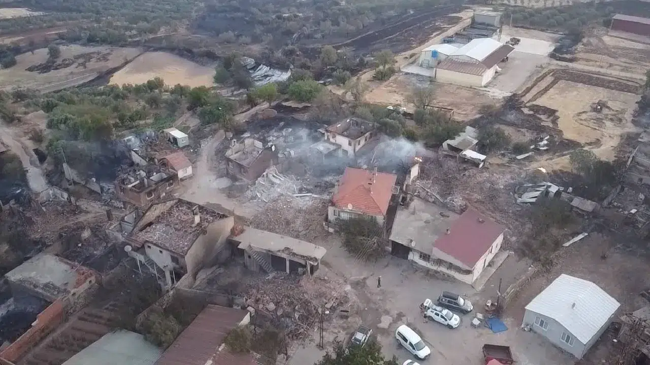 Çanakkale’deki orman yangınlarında son durum: Bayramiç’te büyük zarar, 654 kişi tahliye edildi