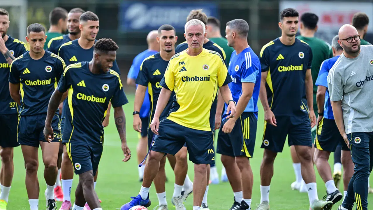 Fenerbahçe'nin Feyenoord maçı kamp kadrosu belli oldu!