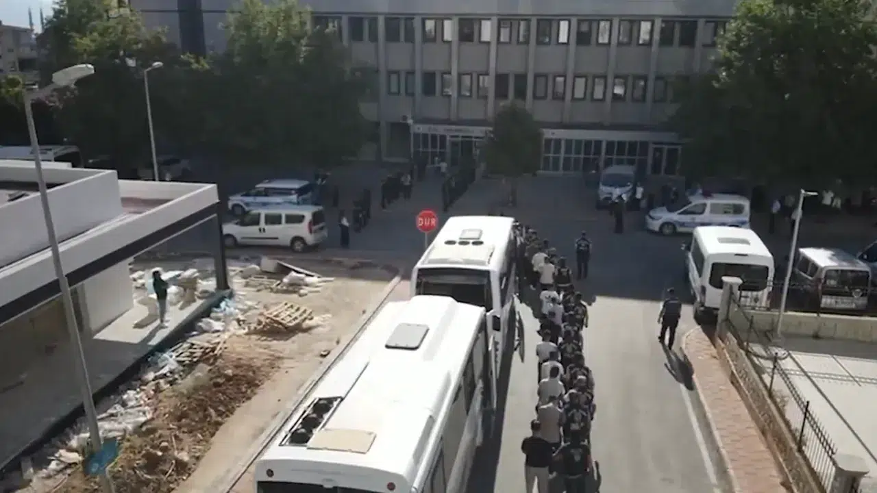 31 ilde gerçekleştirilen dolandırıcılık operasyonunda 188 kişi gözaltında!