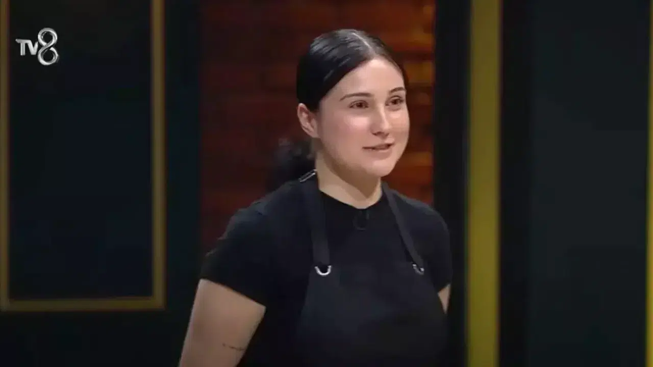 MasterChef Hilal Ağca kimdir? Kaç yaşında ve nereli? MasterChef 2025 ana kadro yarışmacısı Hilal Ağca hangi takımlı?