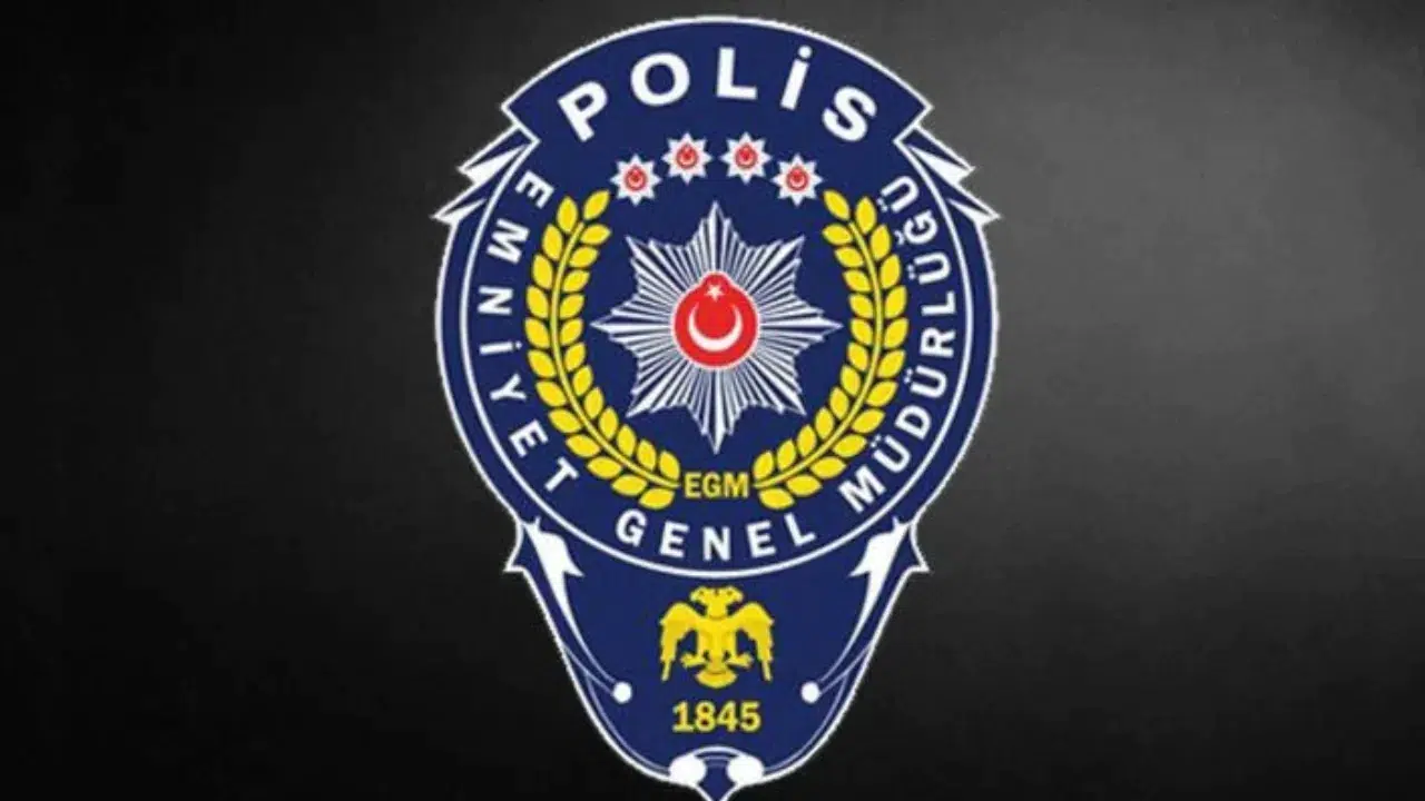 Emniyet’ten Büyük Taarruz paylaşımında düzeltme: Atatürk’lü mesaj yeniden yayımlandı