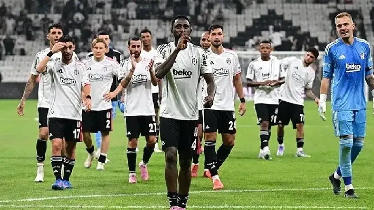 Beşiktaş-Lausanne maçının ilk 11'leri belli oldu
