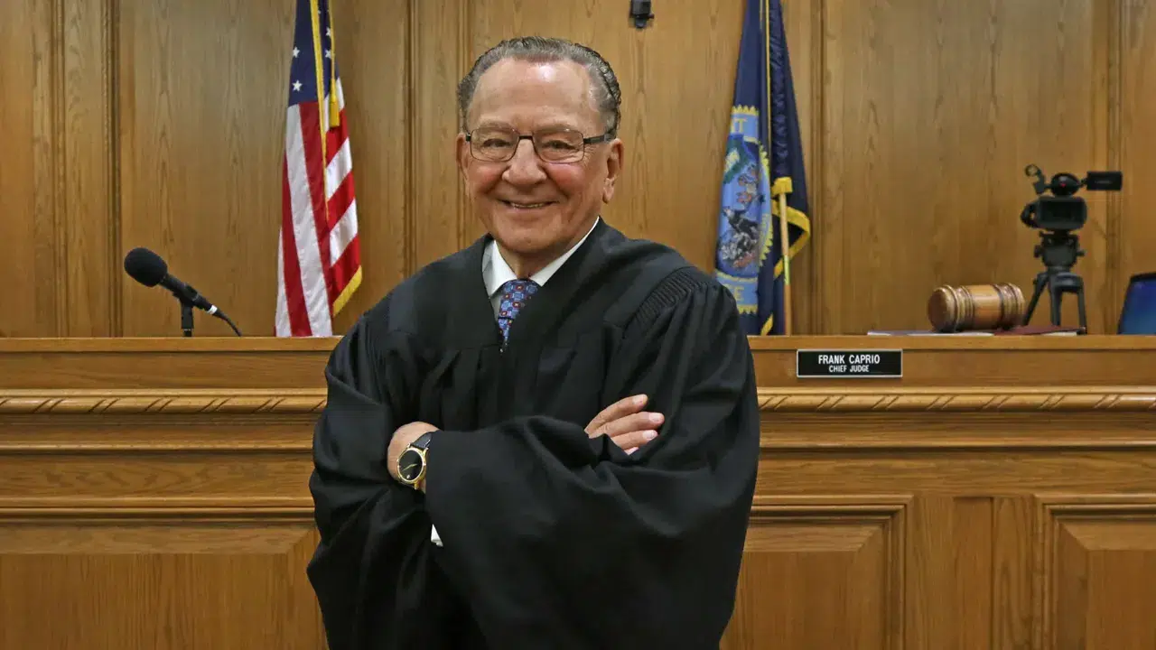 ABD'nin 'babacan yargıcı' Frank Caprio hayatını kaybetti