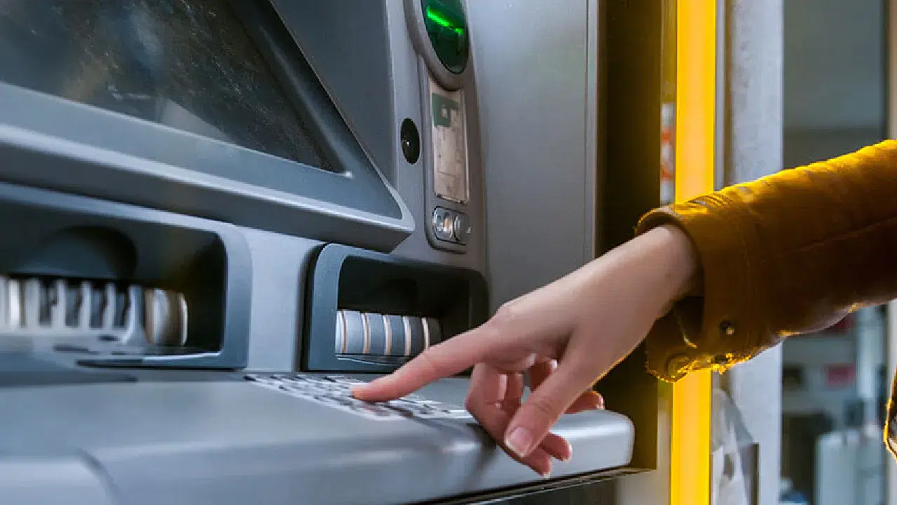 Bankalardan yeni ATM düzenlemesi: Para yatırma limitleri düşürüldü