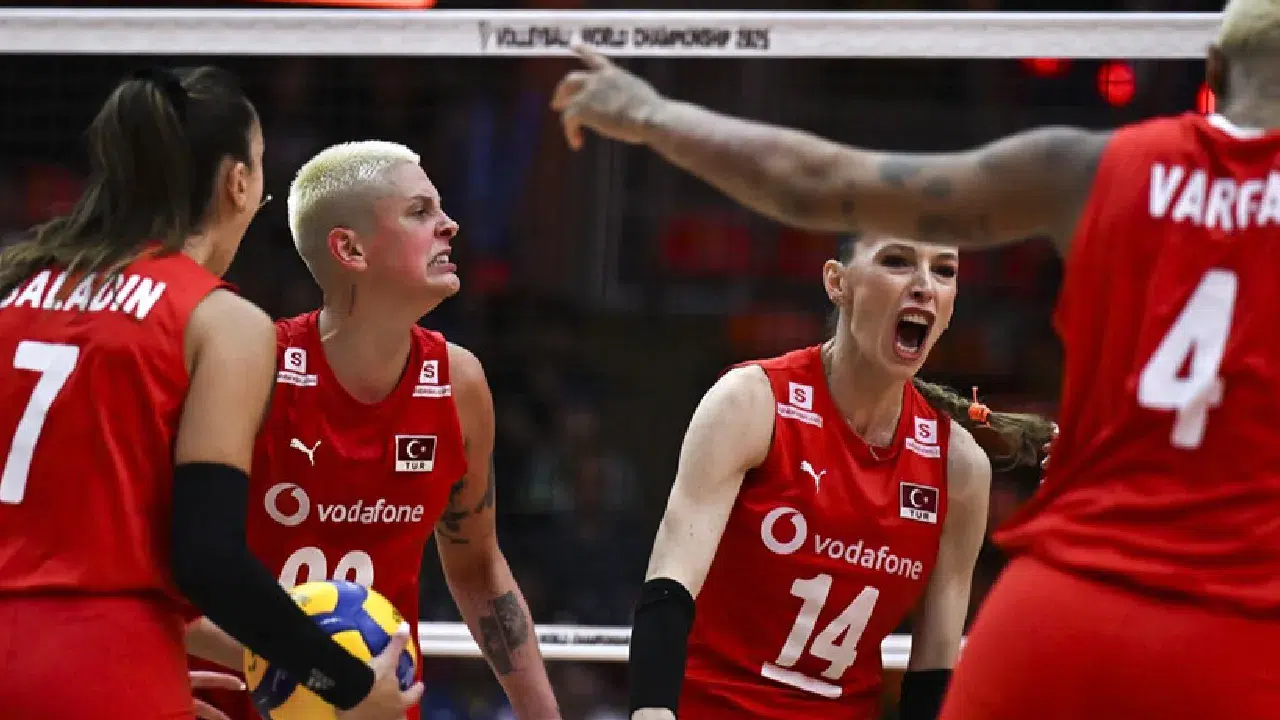 Filenin Sultanları tarihe geçti: ABD’yi 3-1 yenerek Dünya Şampiyonası’nda yarı finalde