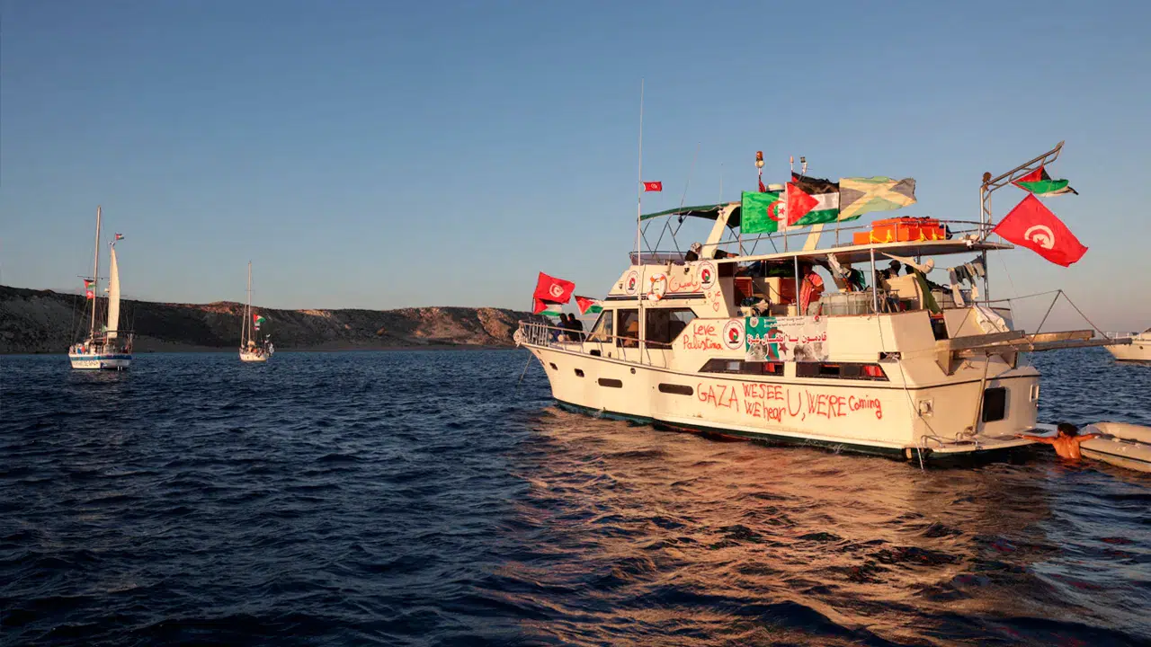 Türk Deniz Kuvvetleri'nden Gazze'ye giden Sumud Filosu'na insani destek