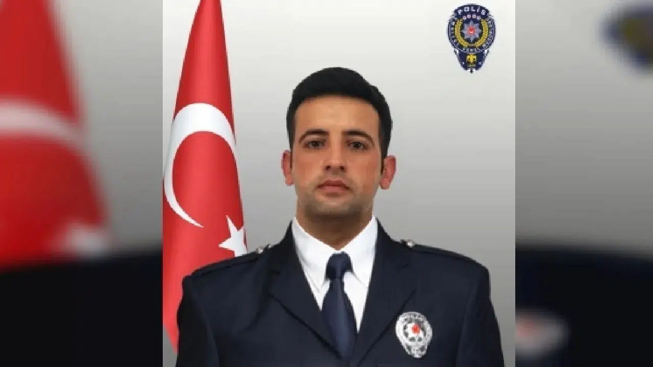İzmir’de silahlı saldırıda ağır yaralanan polis Ömer Amilağ şehit oldu