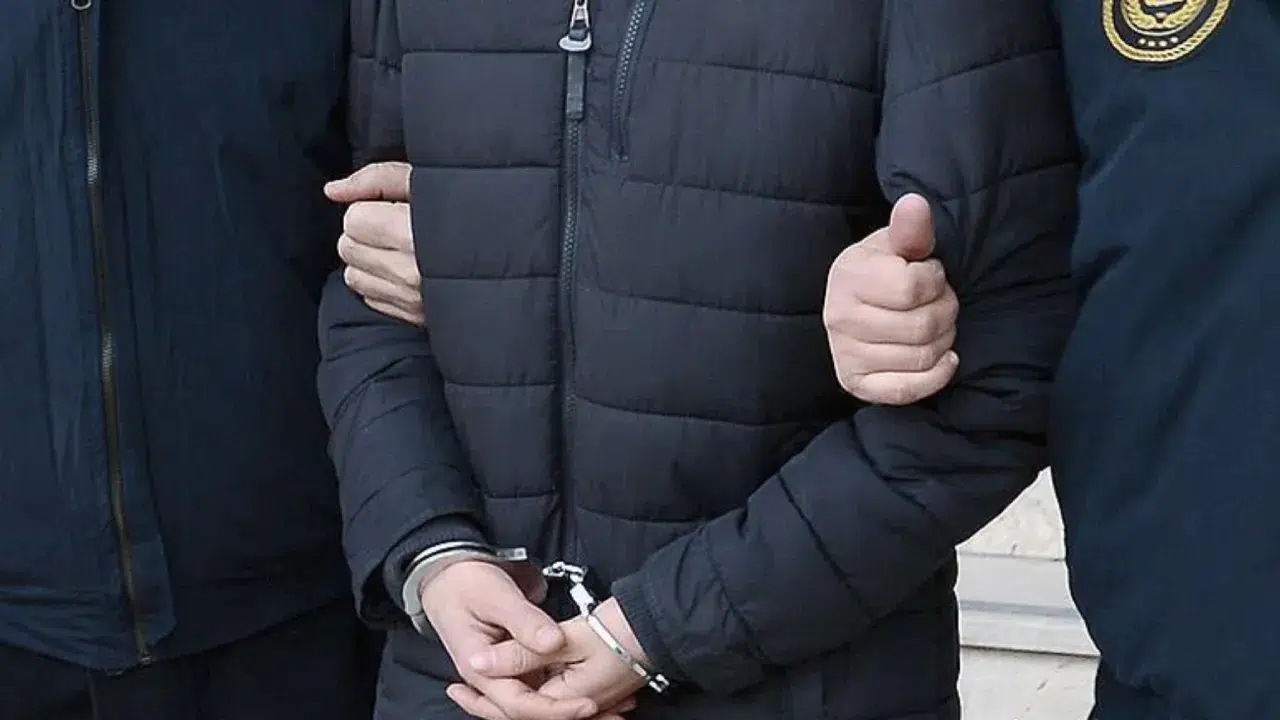 Beşiktaş’ta annesini darbettiği öne sürülen şüpheli tutuklandı