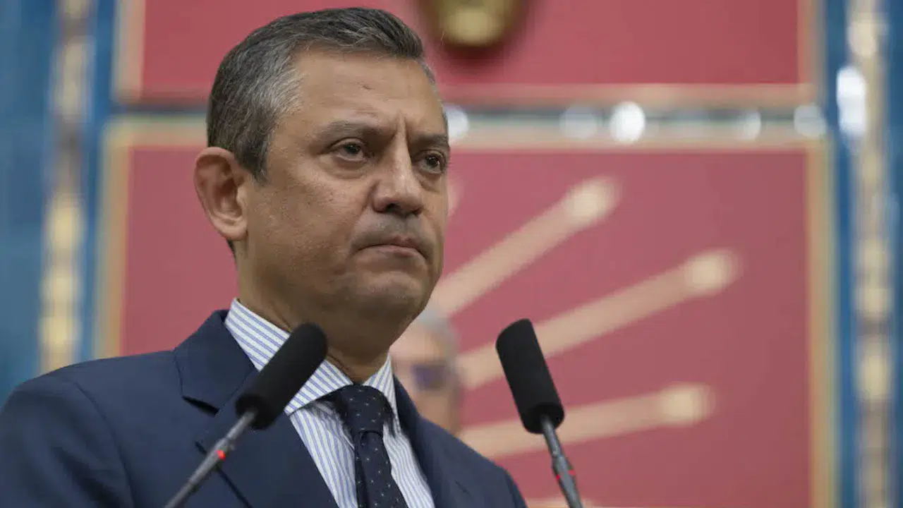 Özgür Özel istifa mı edecek?