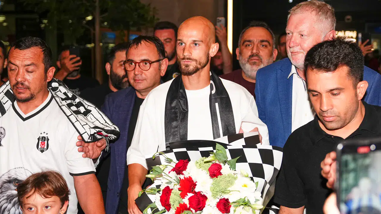 Beşiktaş’ın yeni transferi Vaclav Cerny İstanbul’a geldi