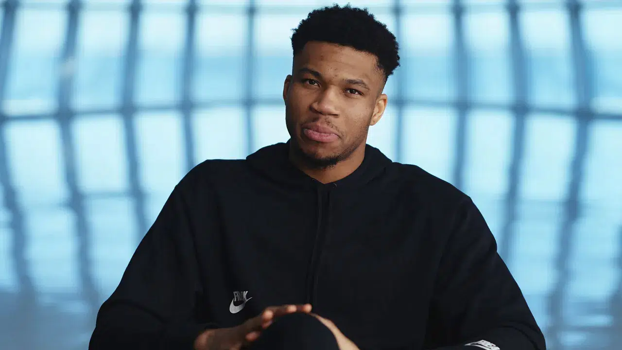 Giannis Antetokounmpo’dan Türk bayrağına skandal sözler! Tepki yağıyor