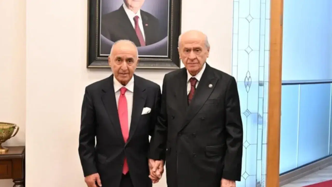 Hikmet Çetin’den Devlet Bahçeli’ye sürpriz ziyaret: Görüşme yaklaşık bir saat sürdü