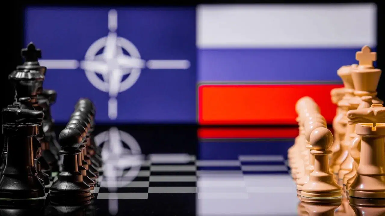 Kremlin'den flaş NATO açıklaması: Fiilen savaş halindeyiz!