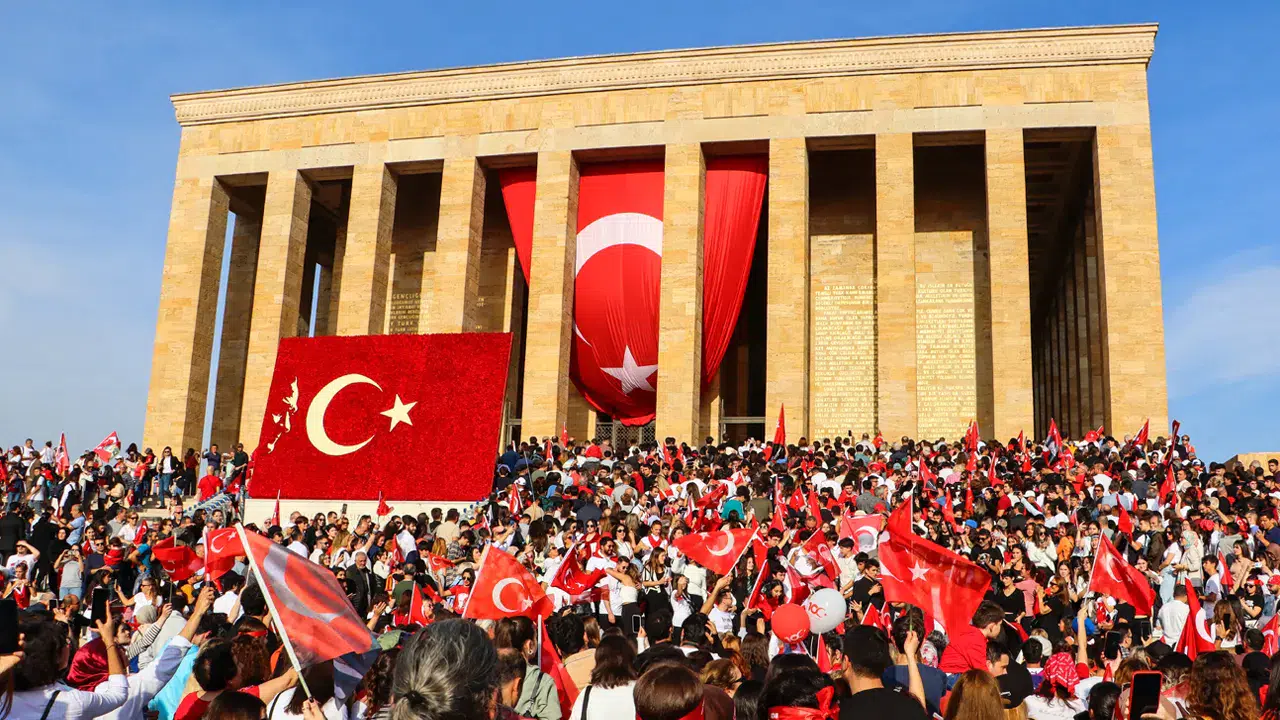 30 Ağustos Zafer Bayramı'nda Anıtkabir'i 630 bini aşkın kişi ziyaret etti