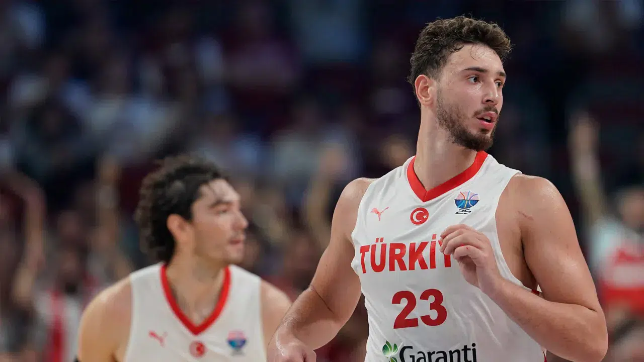 12 Dev Adam'ın yarı finaldeki rakibi 'komşu' oldu