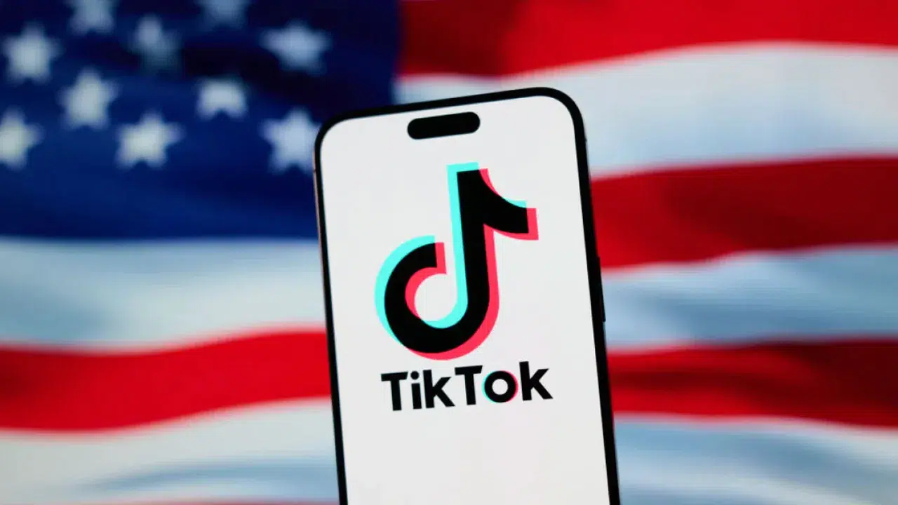 Trump, TikTok'u ABD'de 'yerli ve milli' yapıyor