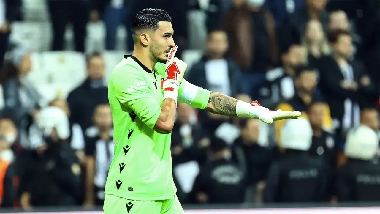 Uğurcan Çakır, Galatasaray'a transfer oldu