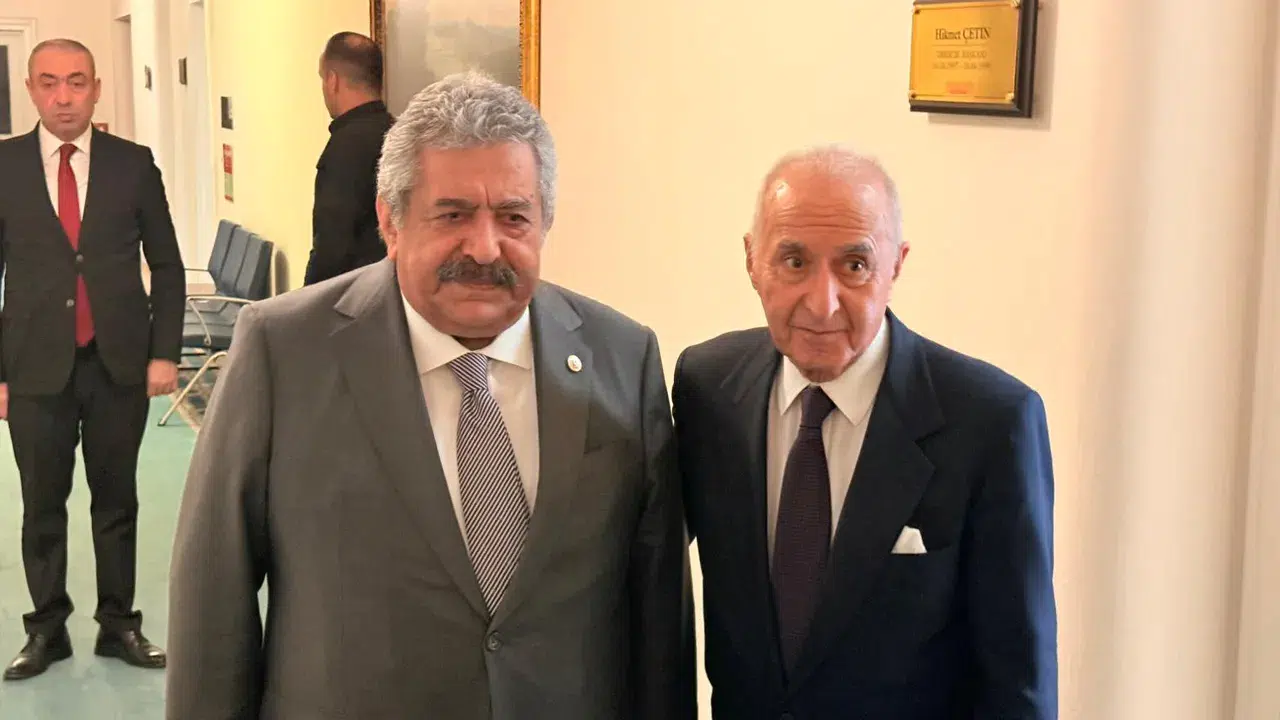 Eski CHP Genel Başkanı Hikmet Çetin: Kemal Kılıçdaroğlu partinin başına geçmek istiyor