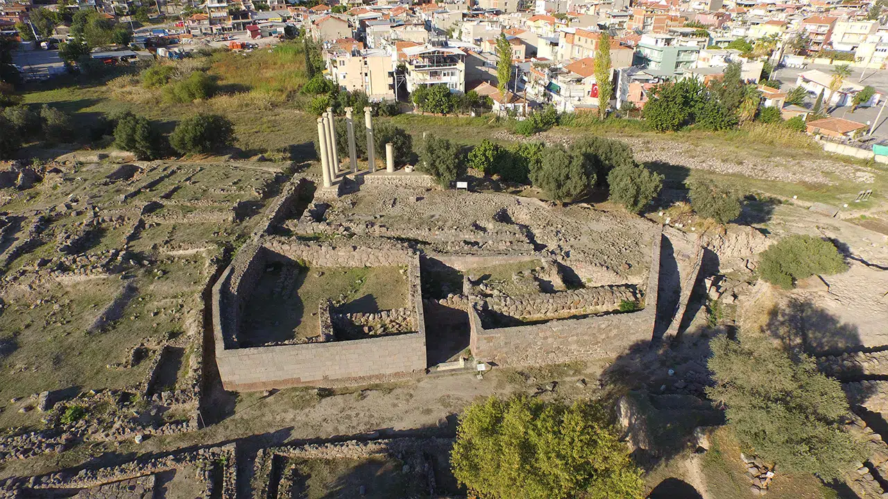 İzmir’deki 100 yıllık Smyrna kazısı Cumhurbaşkanlığı kararıyla mühürlendi