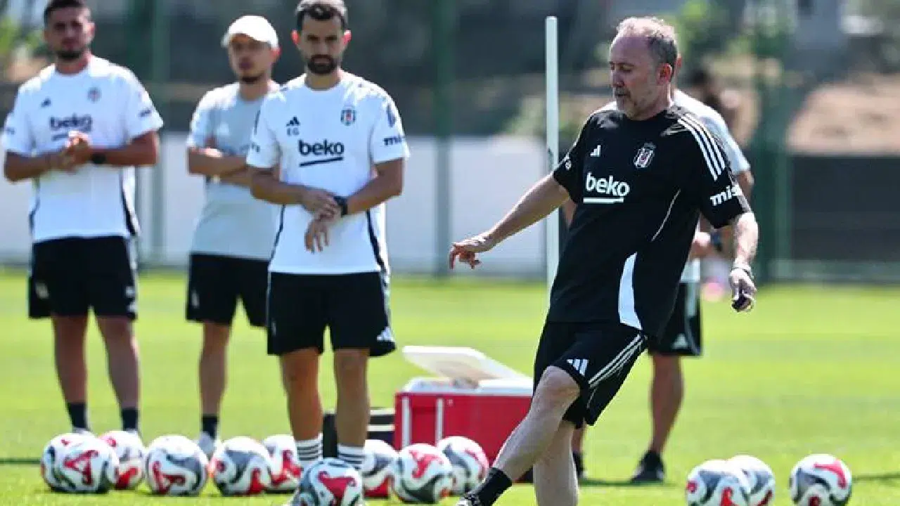 Beşiktaş bombayı patlatıyor: Yıldız futbolcu gelmeye hazır