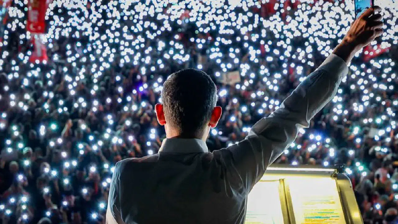CHP Zeytinburnu’nda meydan okudu: Tehdit altında sadece muhalefet yok, topyekûn rejim hedefte