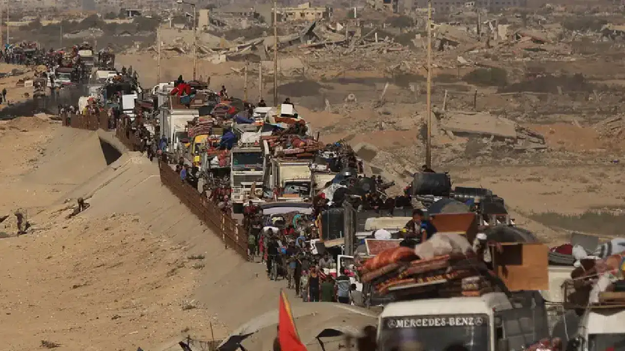 Gazze’de can kaybı 65 bini aştı: 640 bin kişi kenti terk etti, İsrail sınır kapısını kapattı