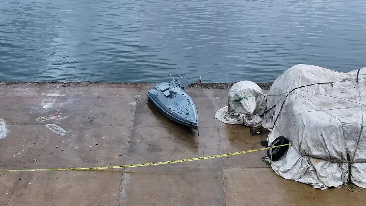 Trabzon’da balıkçılar insansız deniz aracı buldu, liman güvenlik gerekçesiyle kapatıldı