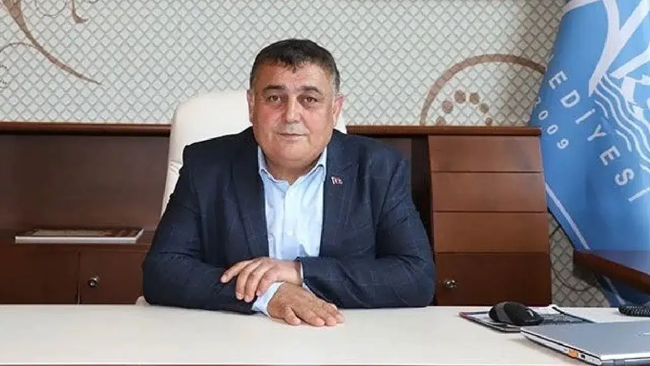 Antalya Aksu Belediye Başkanı İsa Yıldırım, CHP’den istifa etti