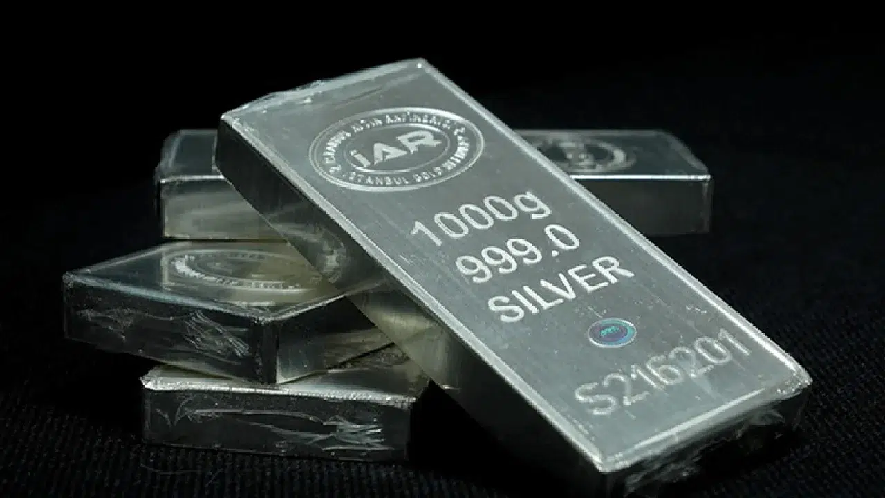 Gümüş fiyatları 12 yılın zirvesinde: Yatırımcıya yılbaşından bu yana dev kazanç