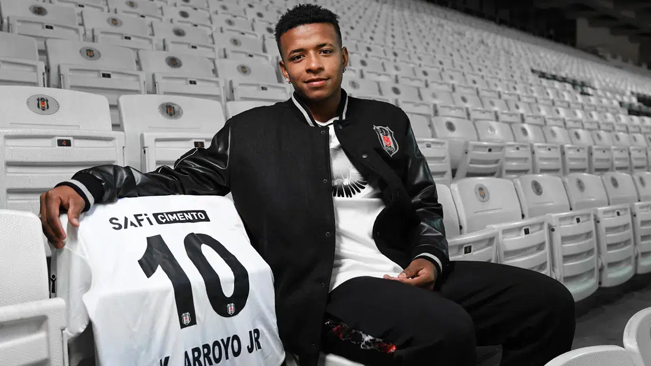 Beşiktaşlı Keny Arroyo 8 milyon Euro bedelle Cruzeiro’ya transfer oldu