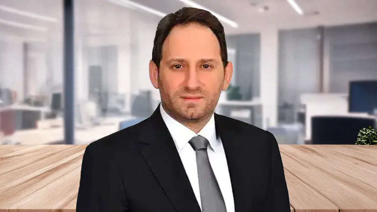 Kağan Sürmegöz kimdir, nereli, ne iş yapar ve kaç yaşında? Emlak Yönetimi Daire Başkanı Kağan Sürmegöz kimdir?