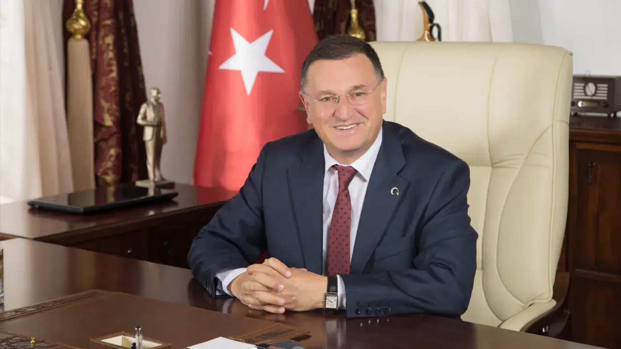 Lütfü Savaş: "CHP şaibeden temizlensin diye dava açtım"