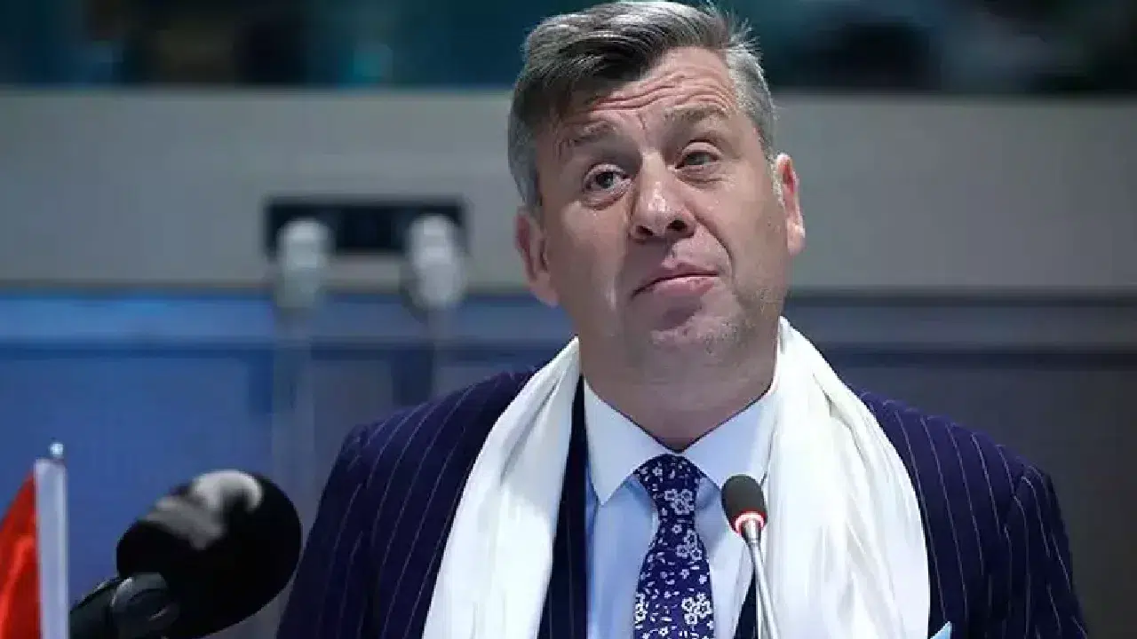 Metin Şentürk’ten “laiklik bildirisi”ne sert çıkış: Utanmıyor musunuz?