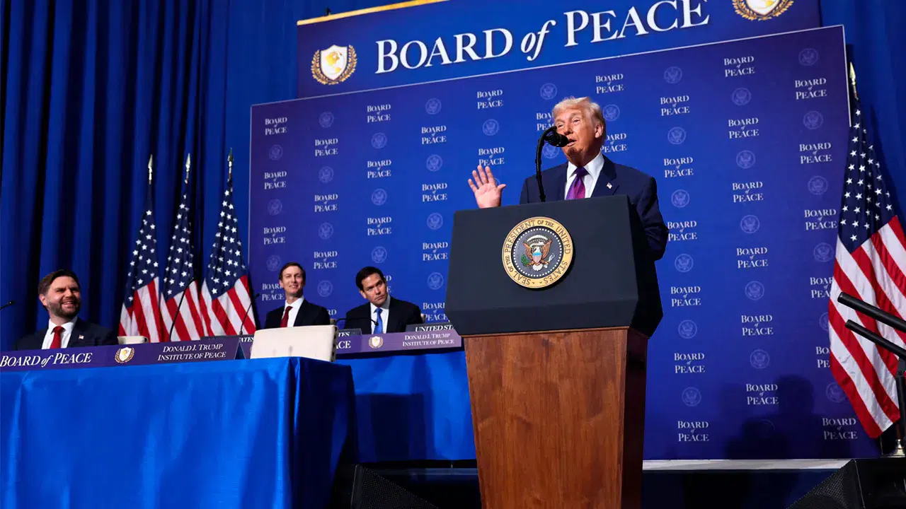 ABD Başkanı Trump'tan Tahran yönetimine kritik uyarı: 15 gününüz var