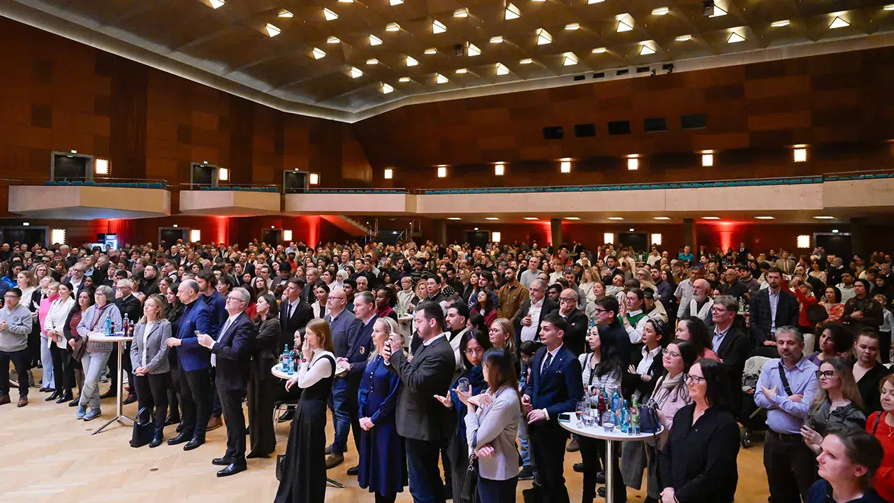 Almanya’nın Nürnberg kentinde 5 bin 89 kişi Alman vatandaşlığına geçti: Türkler yine zirvede